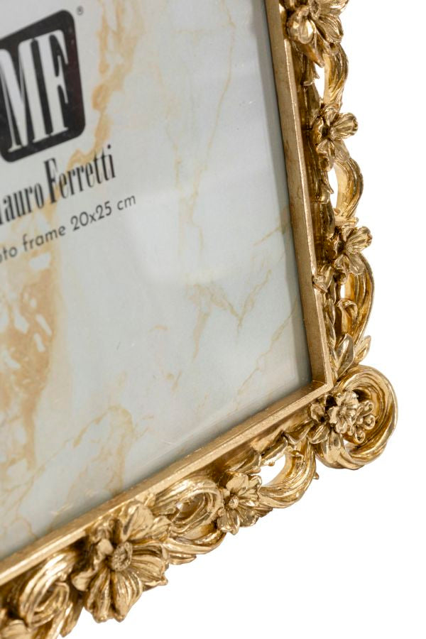 Cornice Classic 26,9x2x32,3 cm in stile tradizionale