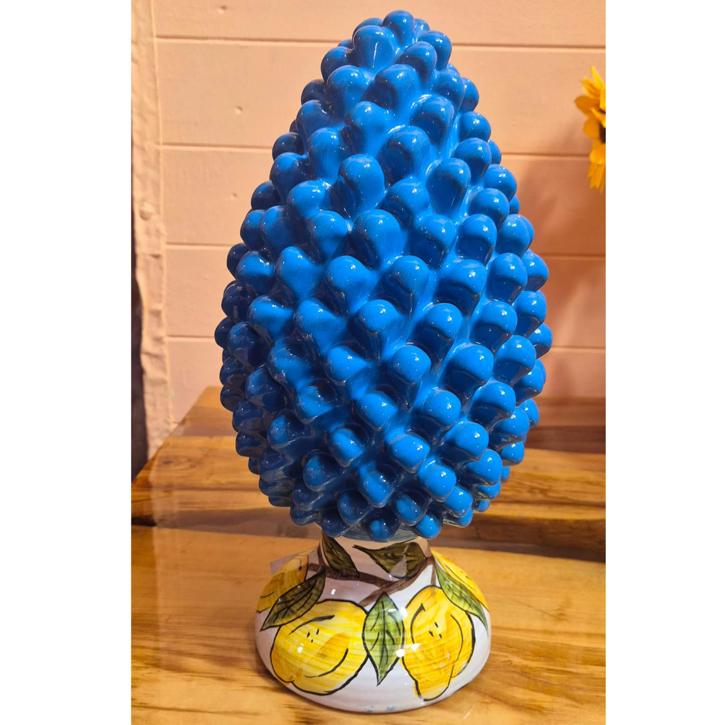 PIGNA ARTIGIANALE AZZURRA CON PIEDE DECORATO, 20 x 40 cm