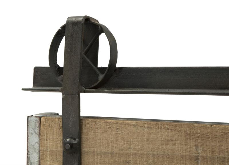 Specchio da muro West. Misure: 63,5 x 4 x 89.
