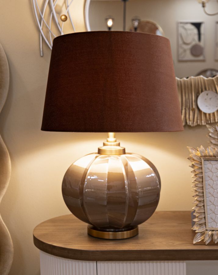 Lampada da tavolo “Praga – A” Ø 40,5 × 57 cm – design moderno con base in vetro