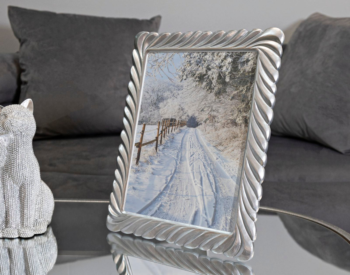 Cornice Carvy 26,3x31,2 cm in Resina Intagliata – Interno 20x25 cm