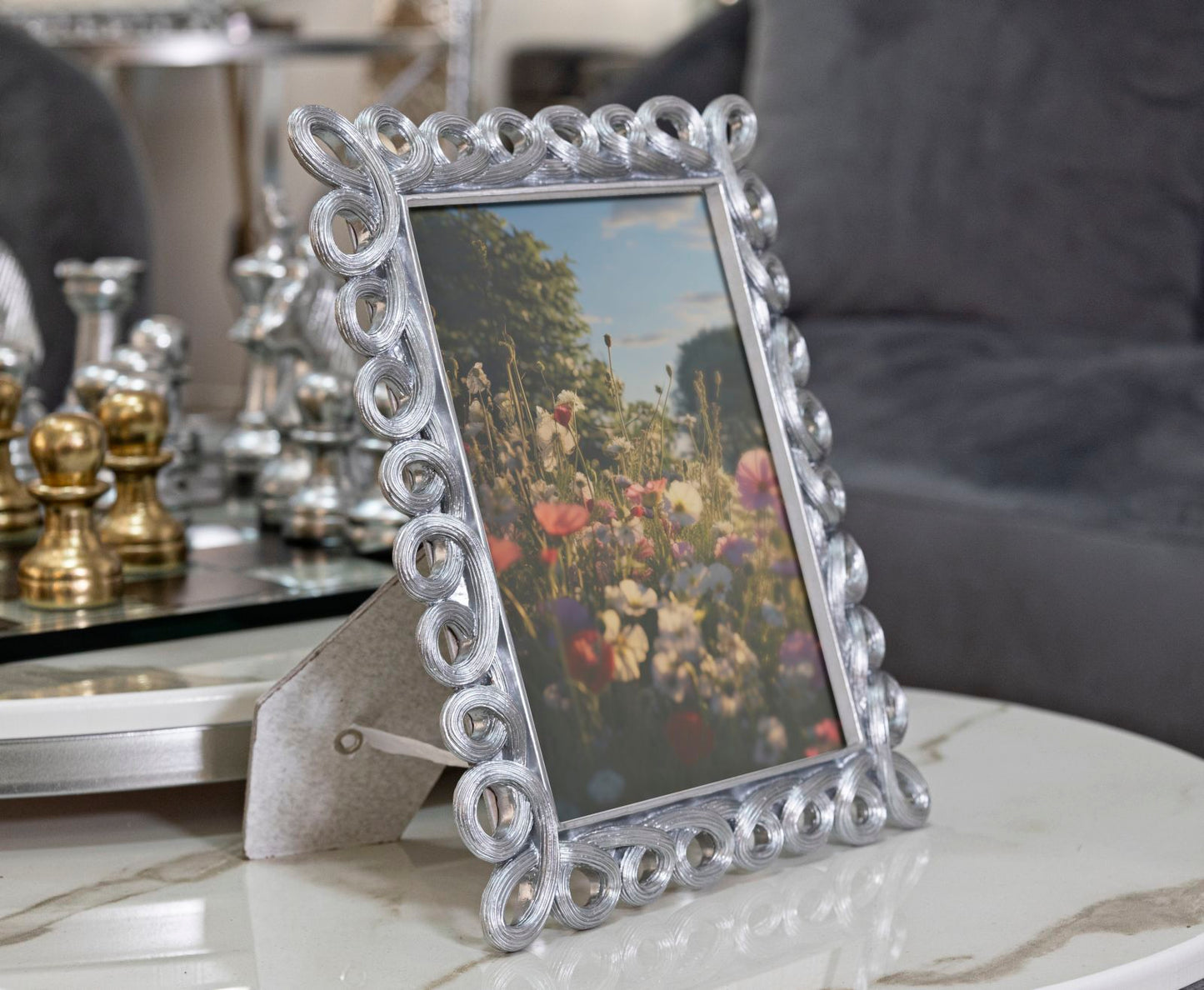 Cornice Hollow 20,8x25,9 cm – Design Moderno in Stile Minimal