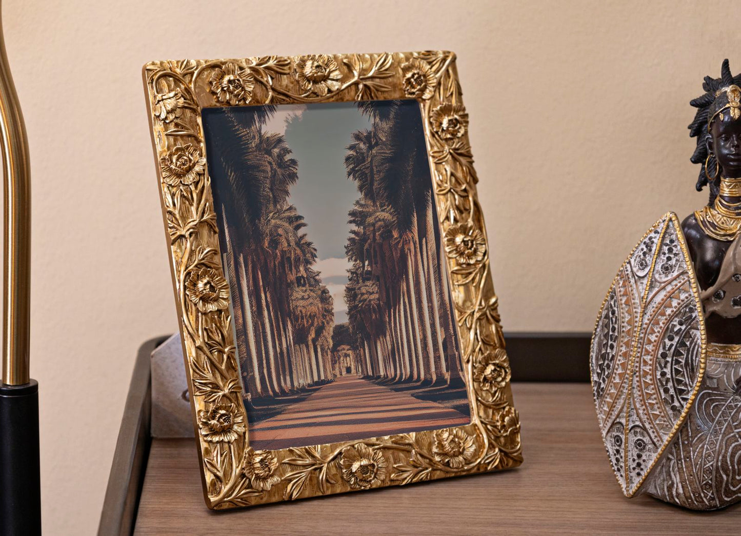 Cornice Poppy 19,8x2x25 cm in stile decorativo