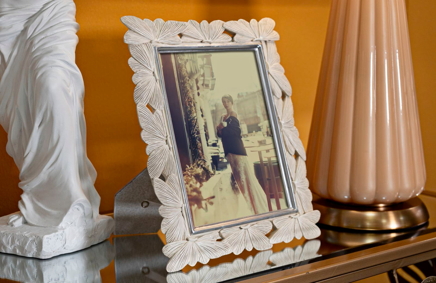 Cornice Butterfly 23x27,7 cm in Resina – Interno 15x20 cm