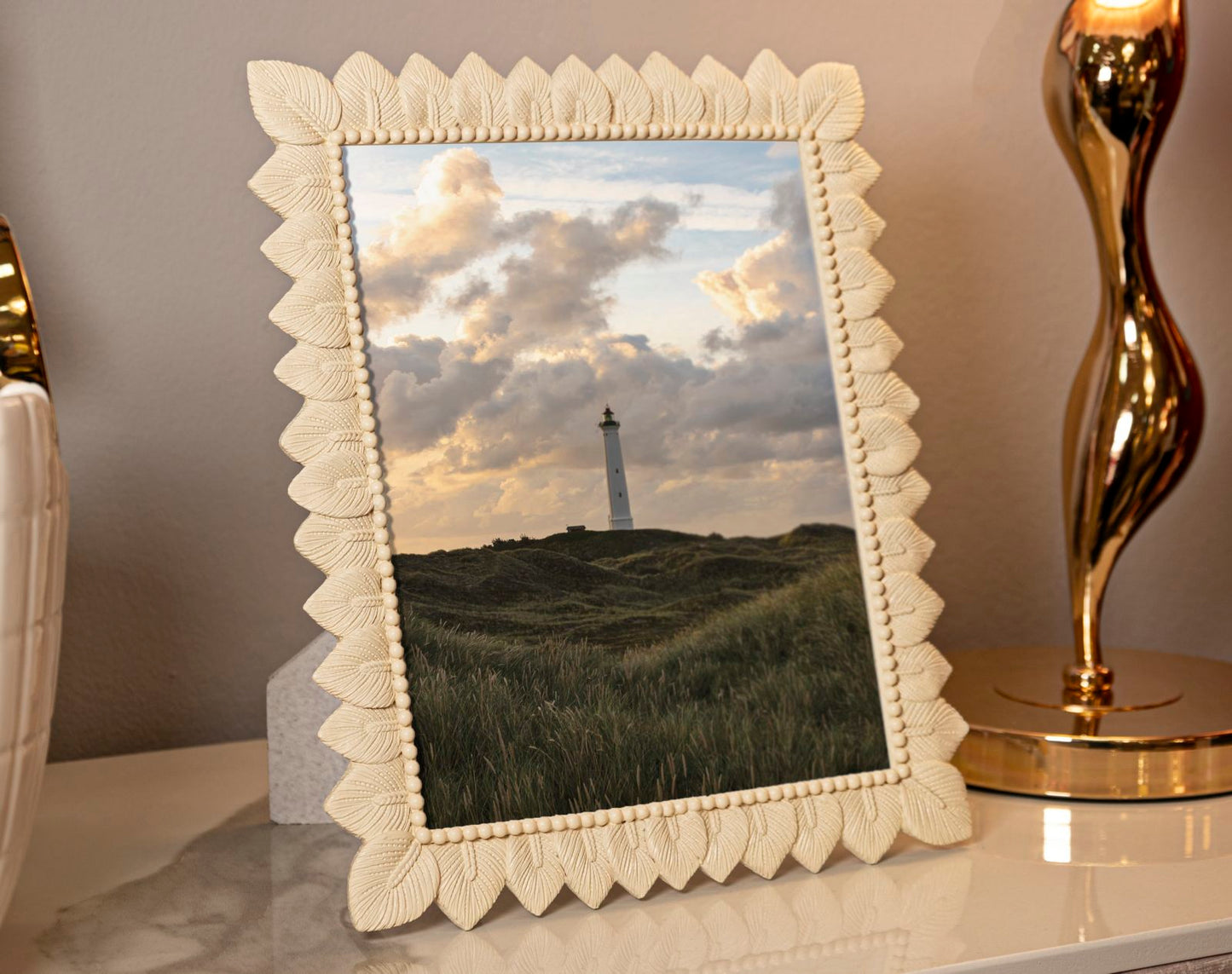 Cornice Light Leaf 26,9x31,8 cm in Resina – Interno 20x25 cm